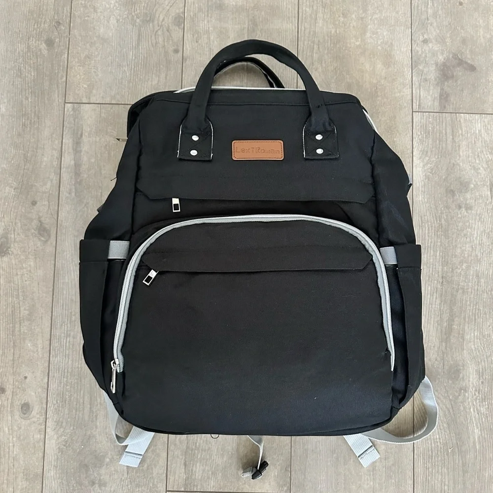 New Lexi Roman Women’s Diaper Backpack Bag / Backpack / Bassinet all in one